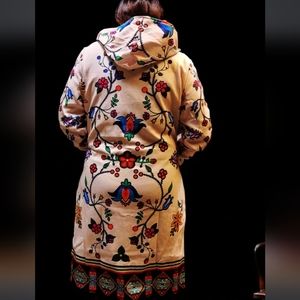 Old Tribes long light jacket in Bloom/off white (M)